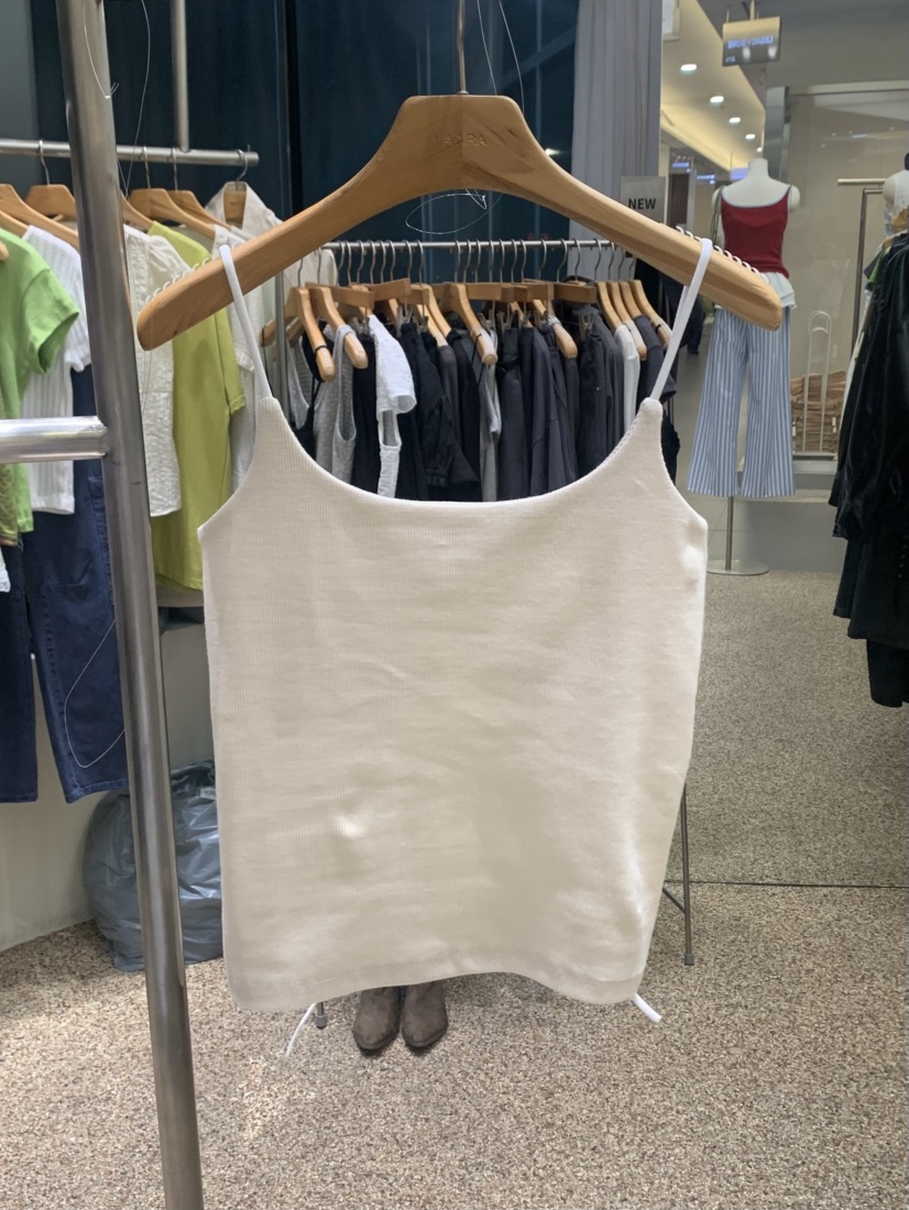 VAARA東大門實拍女裝新品熱賣休閑人氣26春夏吊帶背心不含內搭VAARA吊帶/背心圖色2