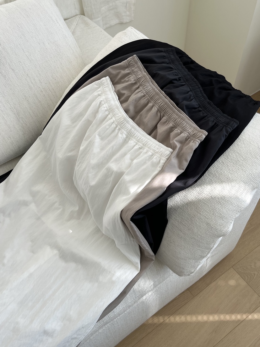 OP PER韓國直郵女裝新品26春夏真品推薦職業人氣時尚長裙OPPER-simplebeige長裙