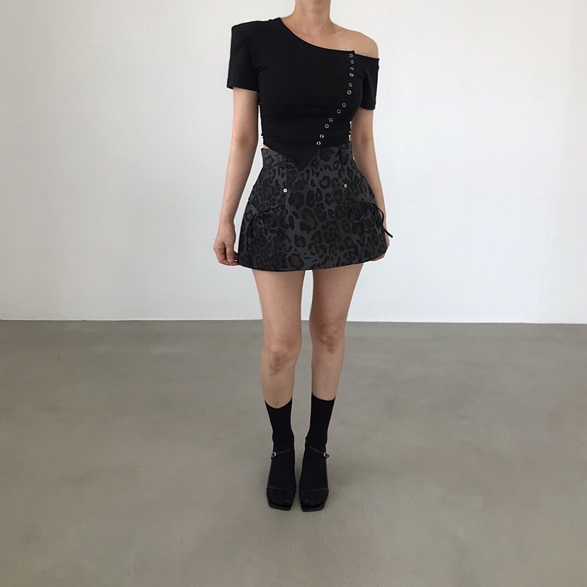 2TWO MOON東大門實拍女裝新品26春夏熱賣吊帶背心不對稱2TWO MOON吊帶/背心