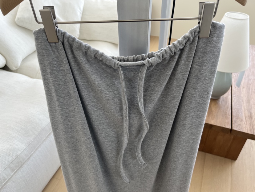 OP PER東大門代購女裝新款人氣真品26春夏推薦休閑熱賣長裙OPPER-simplebeige長裙