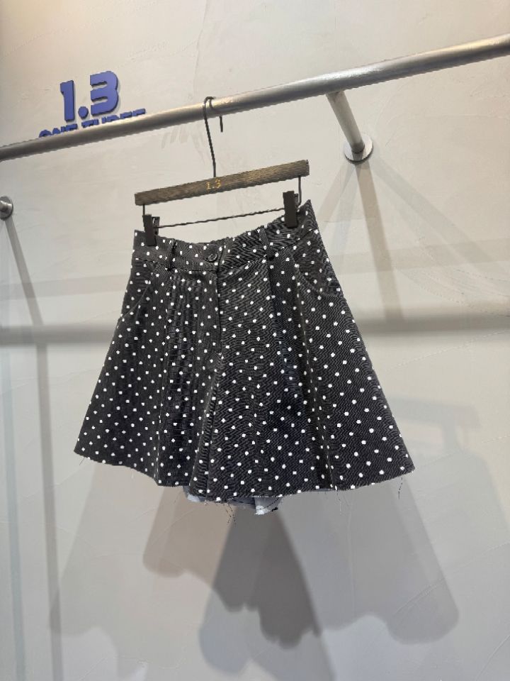 1.3東大門實拍女裝新款人氣真品推薦時尚熱賣26春夏短褲1.3短褲