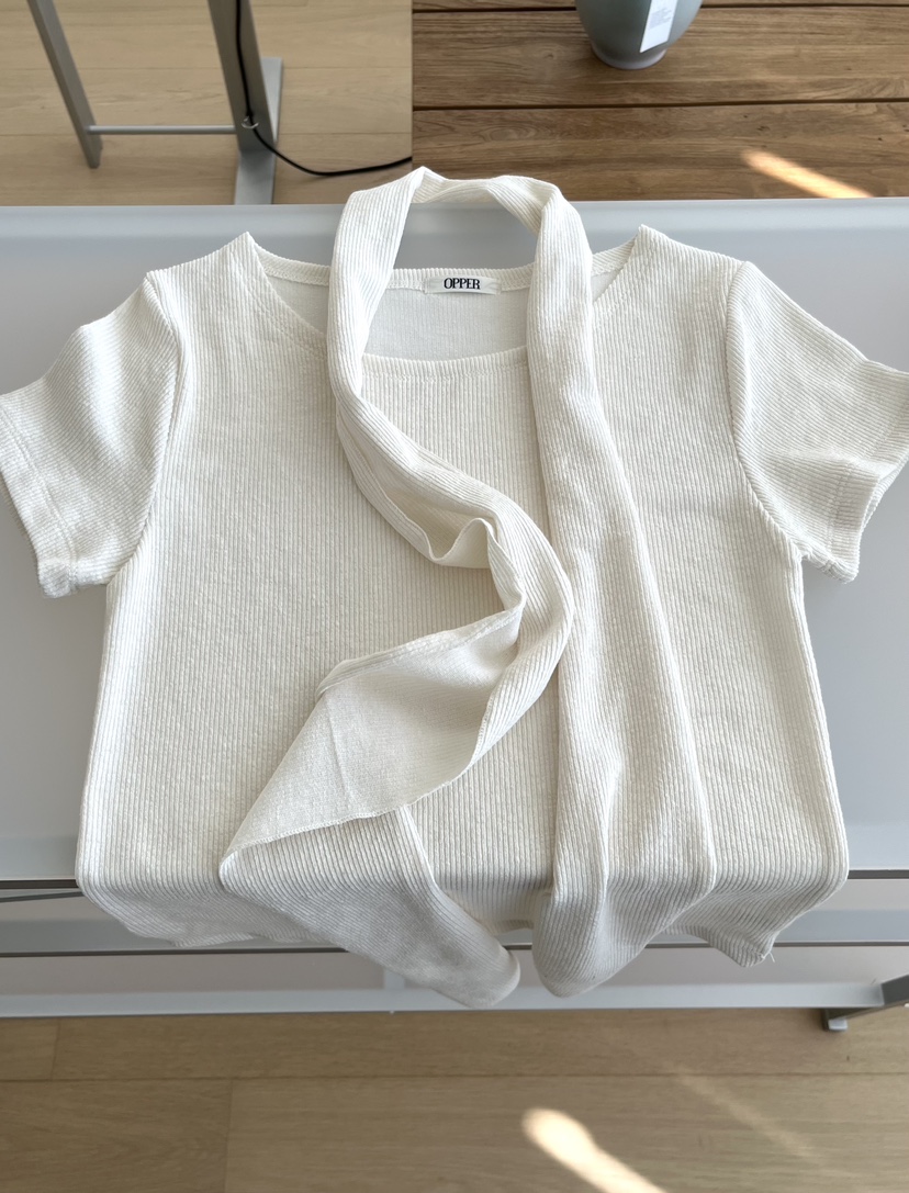 OP PER韓國直郵女裝新品推薦休閑真品26春夏T恤含脖帶圍巾OPPER-simplebeigeT恤