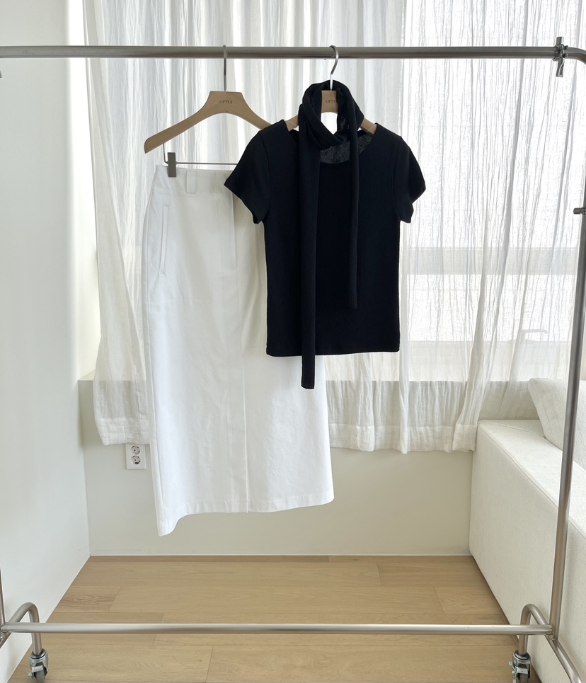 OP PER韓國直郵女裝新品推薦休閑真品26春夏T恤含脖帶圍巾OPPER-simplebeigeT恤