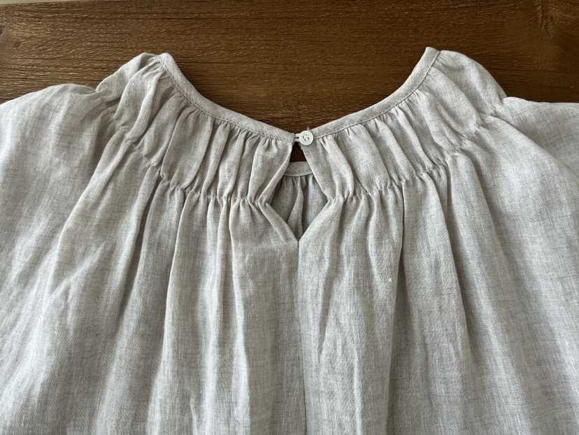 OP PER韓國直郵女士新品26春夏推薦熱賣時尚襯衫蕾絲衫褶皺OPPER-simplebeige襯衫/蕾絲衫