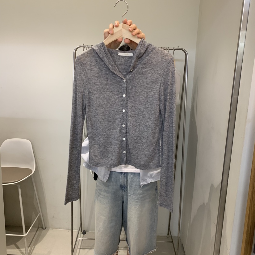 OUTRENE東大門實拍女裝新品真品時尚人氣職業長袖T恤兜帽OUTRENE長袖T恤圖色2