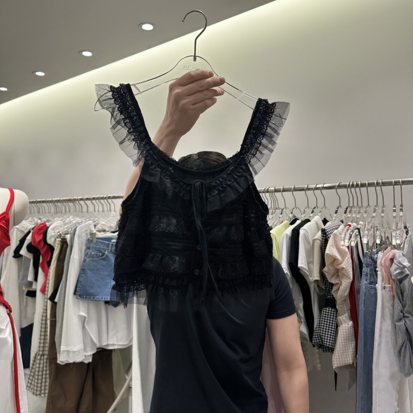 BAIE.38東大門實拍女裝新品人氣熱賣推薦吊帶背心蕾絲花BAIE.38吊帶/背心圖色2