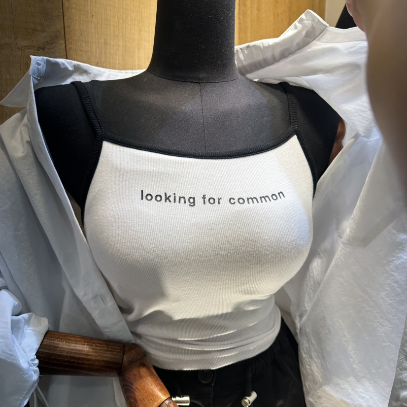 Q C東大門代購女士新品熱賣時尚職業休閑真品人氣吊帶背心Republlc of qc吊帶/背心圖色1