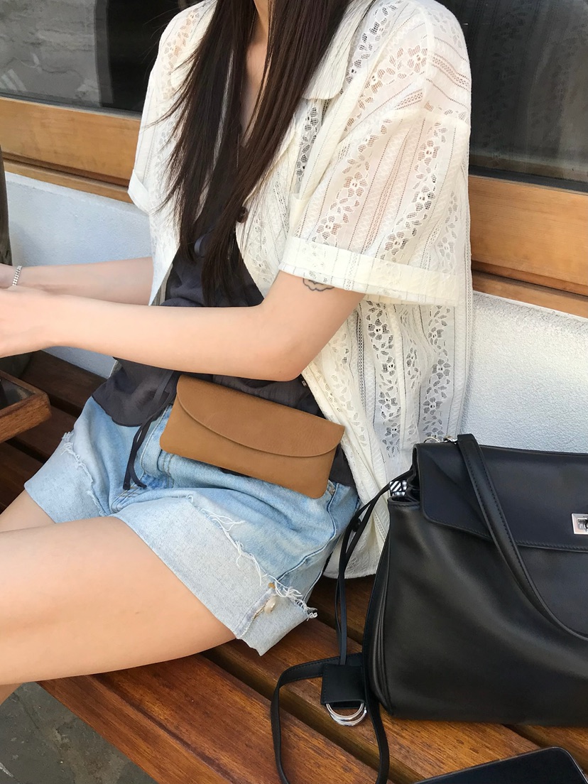 ESCHER韓國直郵女士新品推薦人氣熱賣26夏季26春夏襯衫蕾絲衫ESCHER襯衫/蕾絲衫