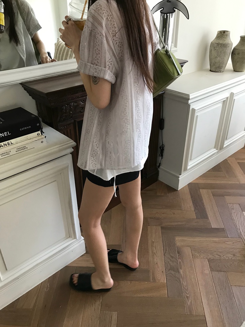 ESCHER韓國直郵女士新品推薦人氣熱賣26夏季26春夏襯衫蕾絲衫ESCHER襯衫/蕾絲衫