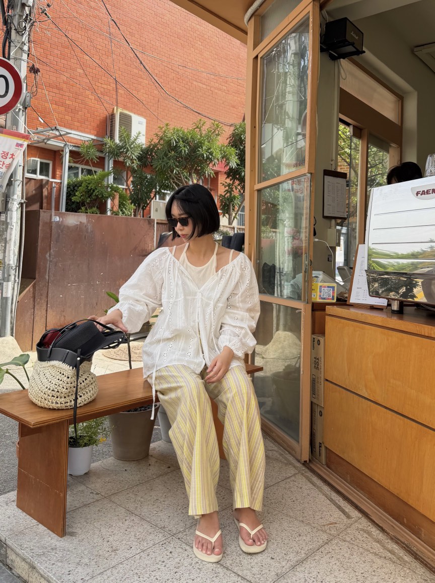 THE LINE-Q韓國代購女裝新品26夏季人氣襯衫蕾絲衫刺繡THE LINE-Q襯衫/蕾絲衫