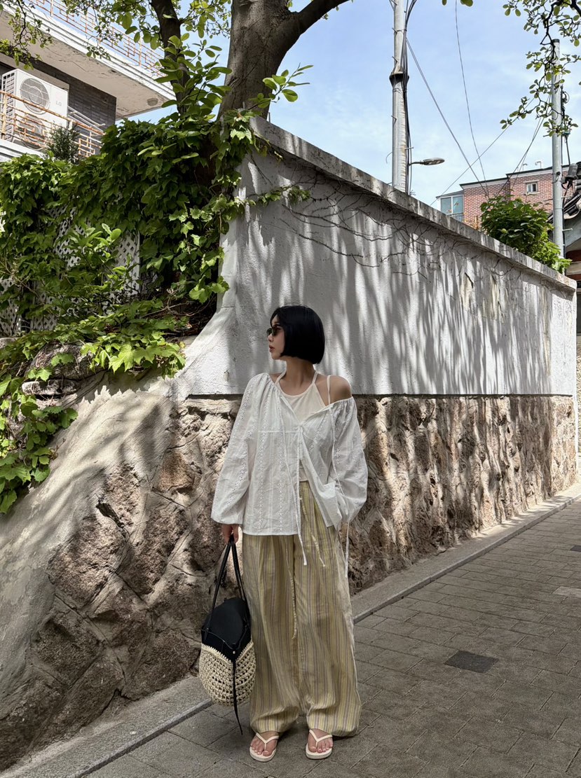 THE LINE-Q韓國代購女裝新品26夏季人氣襯衫蕾絲衫刺繡THE LINE-Q襯衫/蕾絲衫