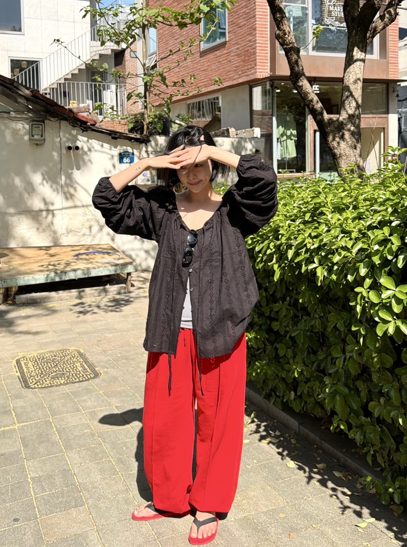 THE LINE-Q韓國代購女裝新品26夏季人氣襯衫蕾絲衫刺繡THE LINE-Q襯衫/蕾絲衫