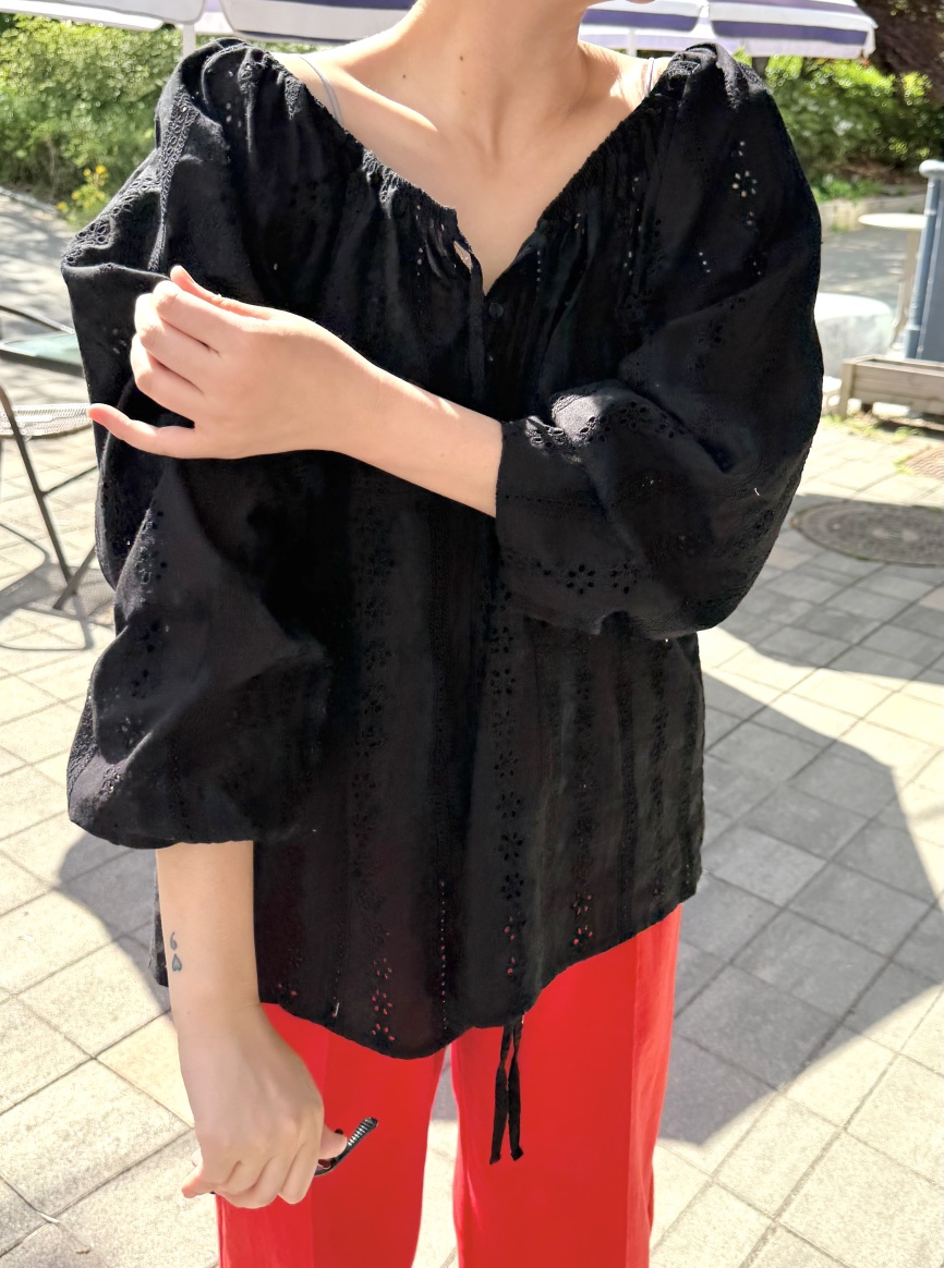 THE LINE-Q韓國代購女裝新品26夏季人氣襯衫蕾絲衫刺繡THE LINE-Q襯衫/蕾絲衫