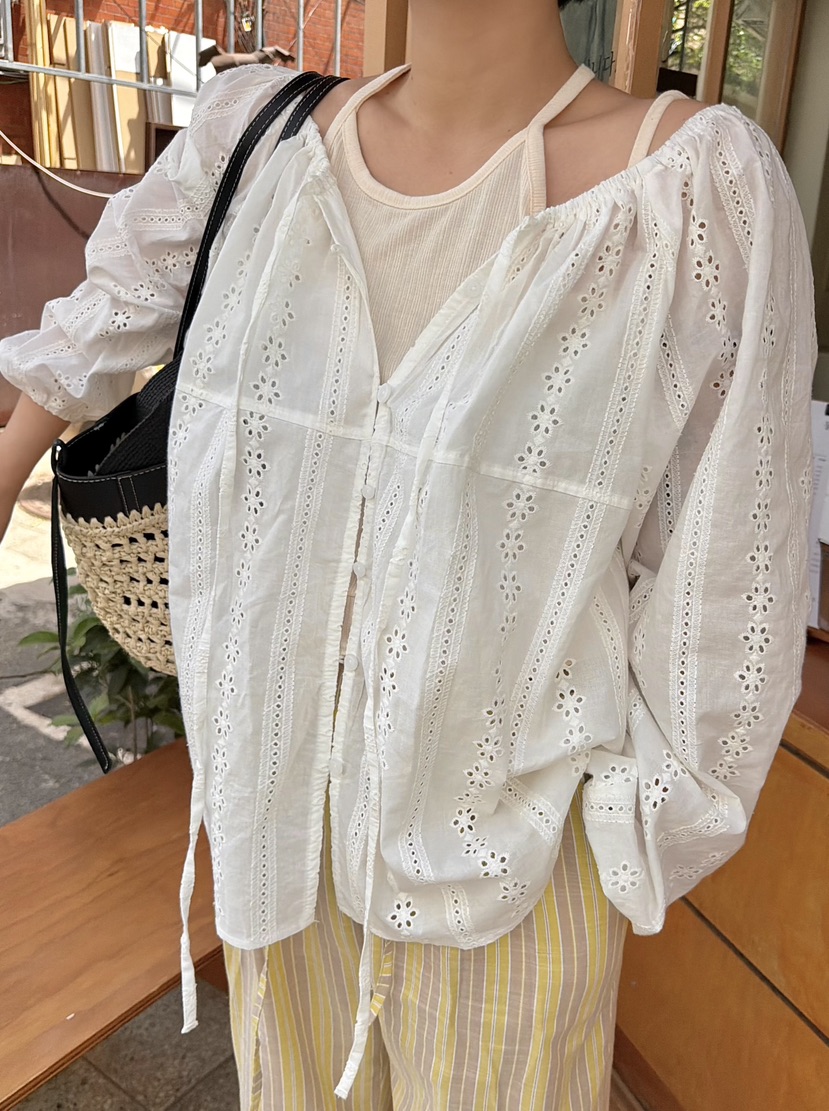 THE LINE-Q韓國代購女裝新品26夏季人氣襯衫蕾絲衫刺繡THE LINE-Q襯衫/蕾絲衫圖色2