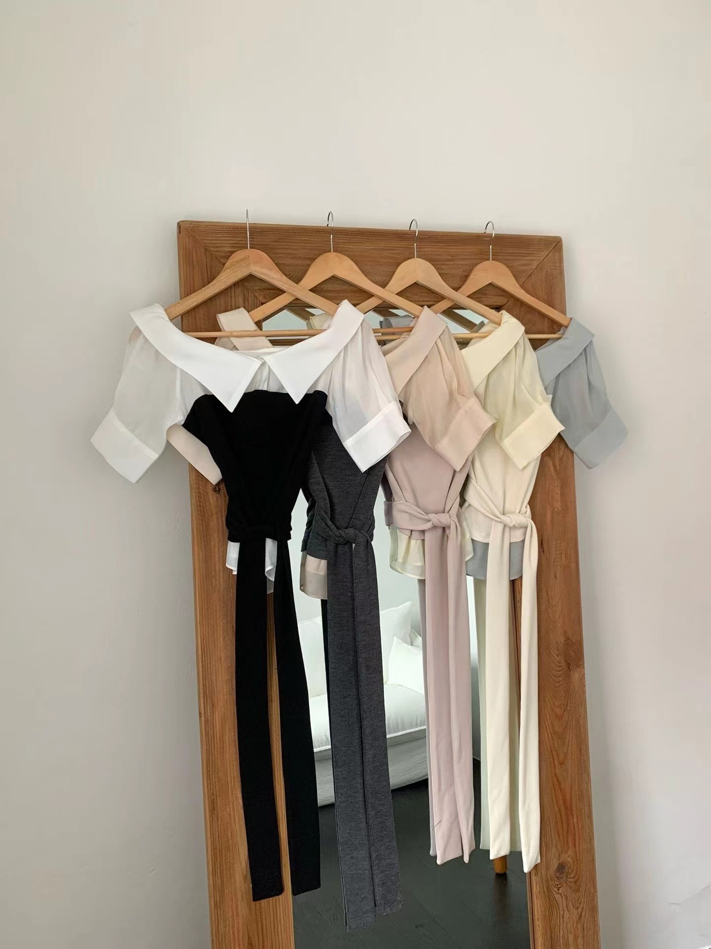 REFILL-리필-T韓國直郵實拍女裝新款26春夏時尚襯衫蕾絲衫REFILL-리필-T襯衫/蕾絲衫