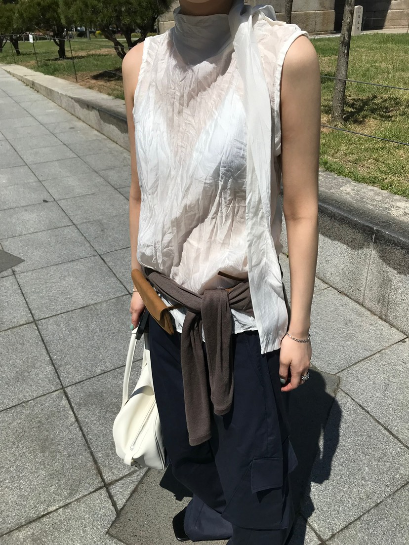 ESCHER東大門實拍韓國女士新品26夏季推薦時尚襯衫蕾絲衫ESCHER襯衫/蕾絲衫