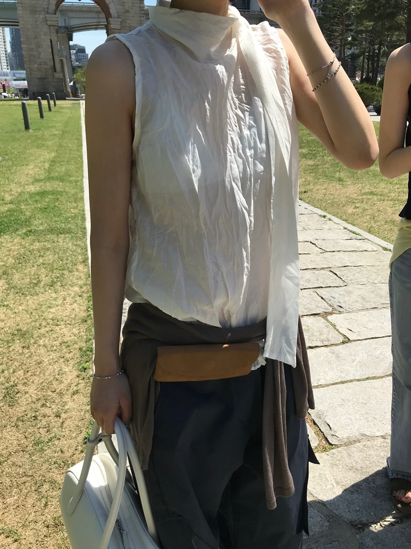 ESCHER東大門實拍韓國女士新品26夏季推薦時尚襯衫蕾絲衫ESCHER襯衫/蕾絲衫