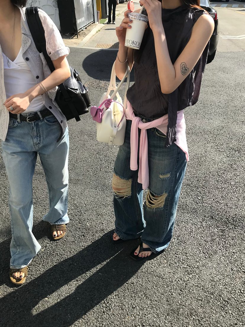 ESCHER東大門實拍韓國女士新品26夏季推薦時尚襯衫蕾絲衫ESCHER襯衫/蕾絲衫