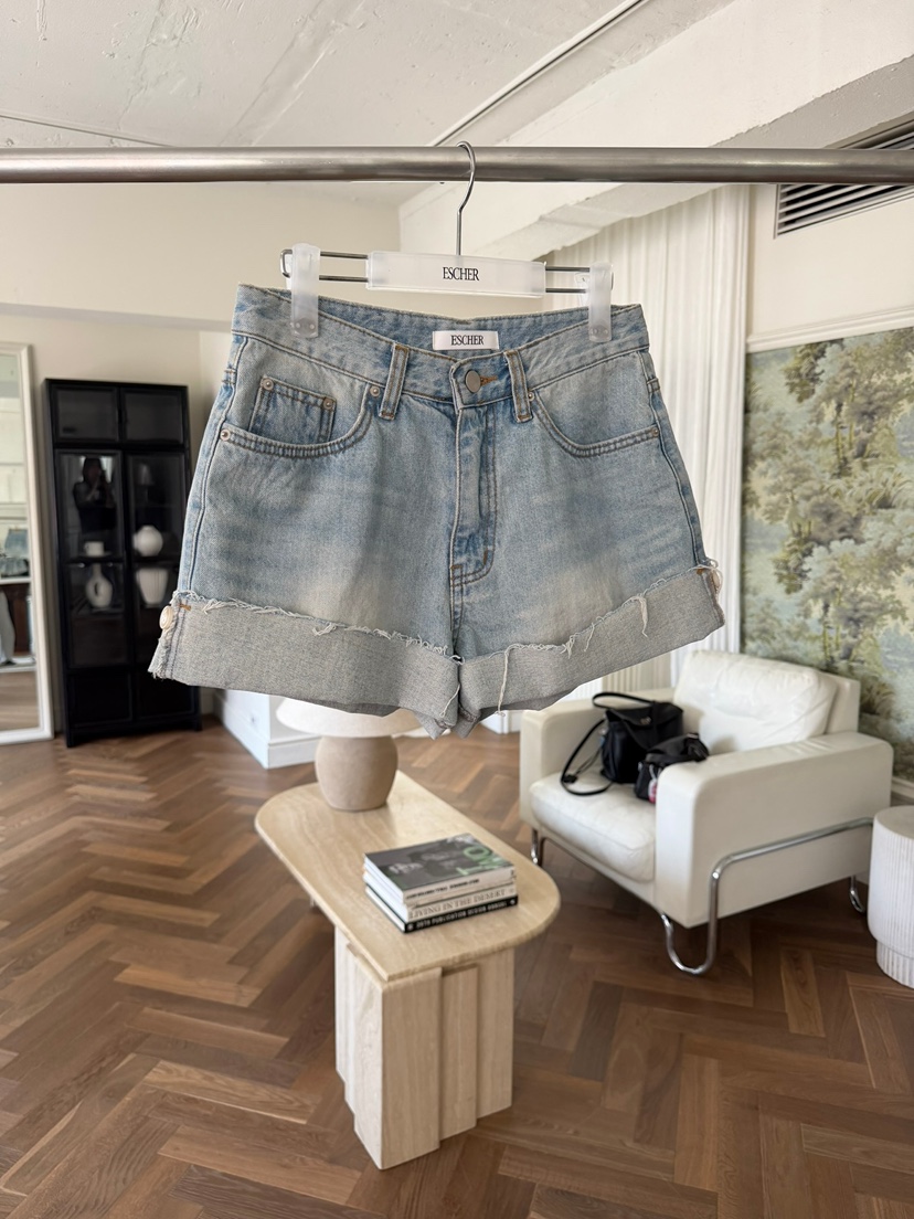 ESCHER東大門實拍韓國女裝新品26夏季時尚職業熱賣休閑短褲ESCHER短褲圖色1