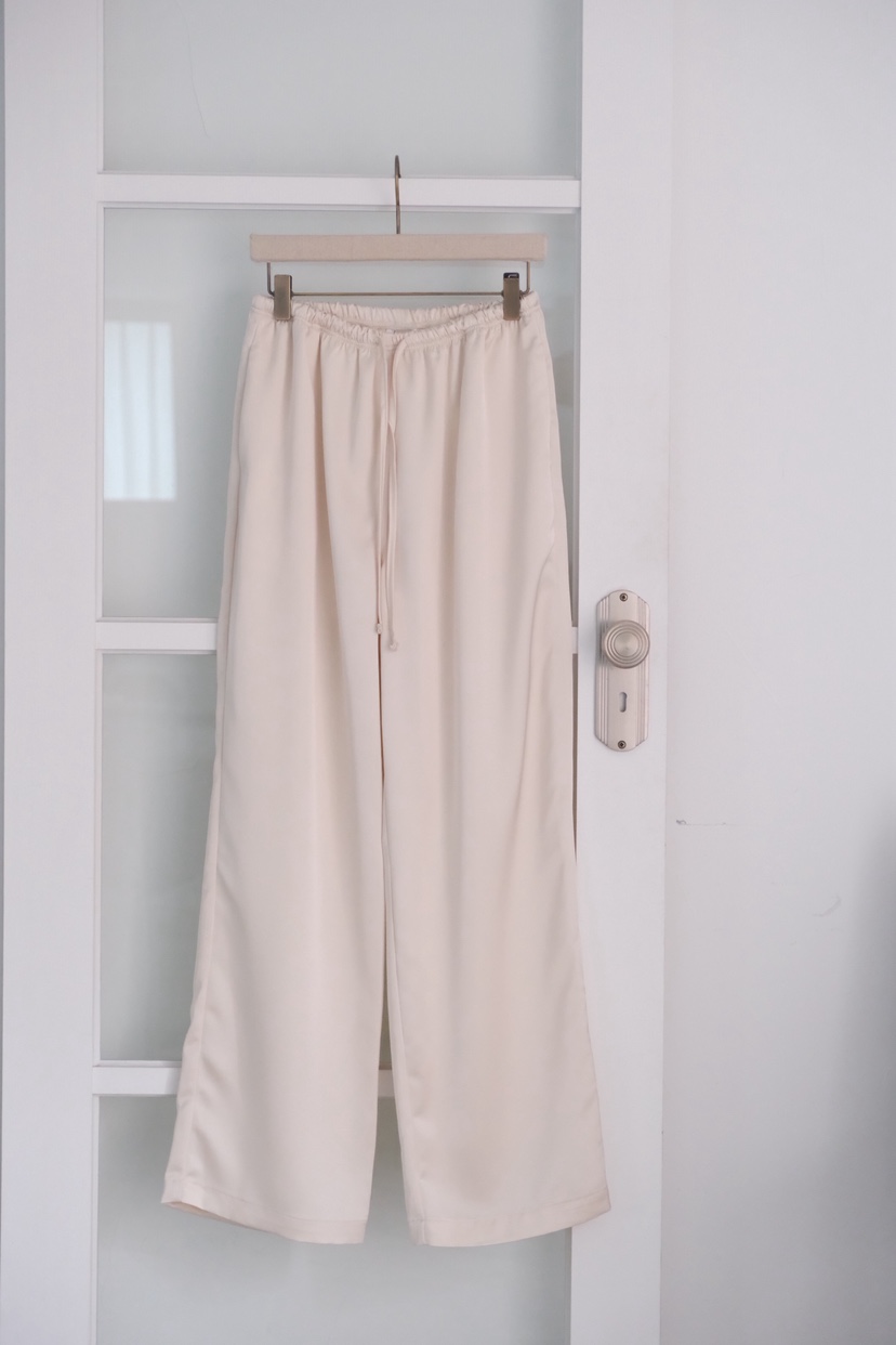 SORBET/FLAT WHITE東大門實拍韓國女士新品人氣休閑褲緞面SORBET/FLAT WHITE休閑褲圖色1