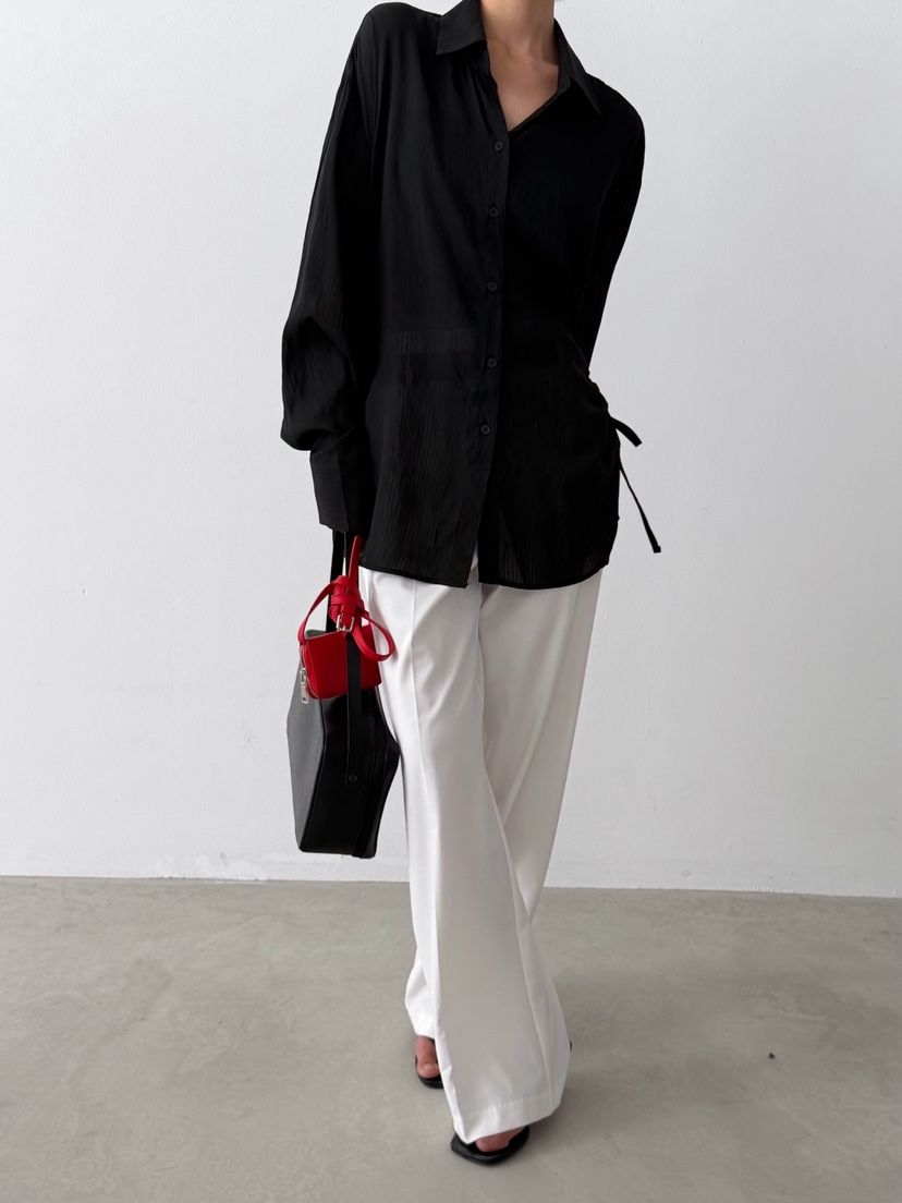 바츠韓國代購女士新款熱賣時尚26夏季26春夏襯衫蕾絲衫透視Vatz襯衫/蕾絲衫