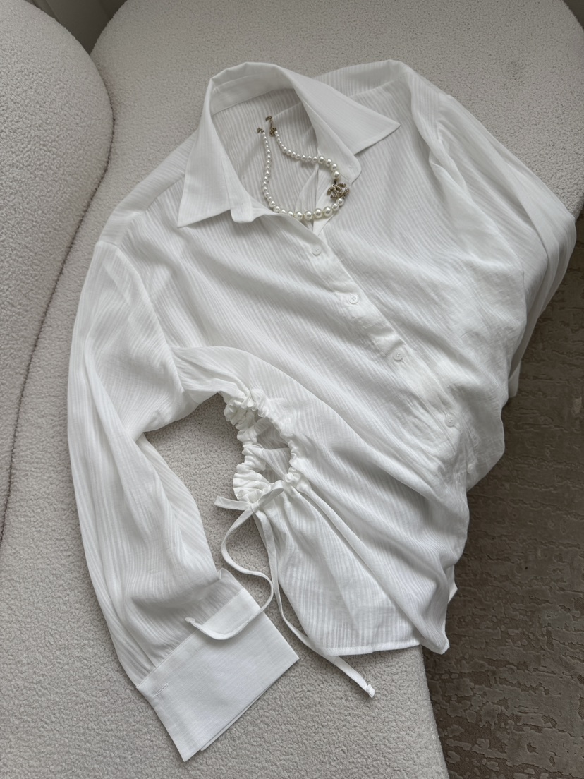 바츠韓國代購女士新款熱賣時尚26夏季26春夏襯衫蕾絲衫透視Vatz襯衫/蕾絲衫