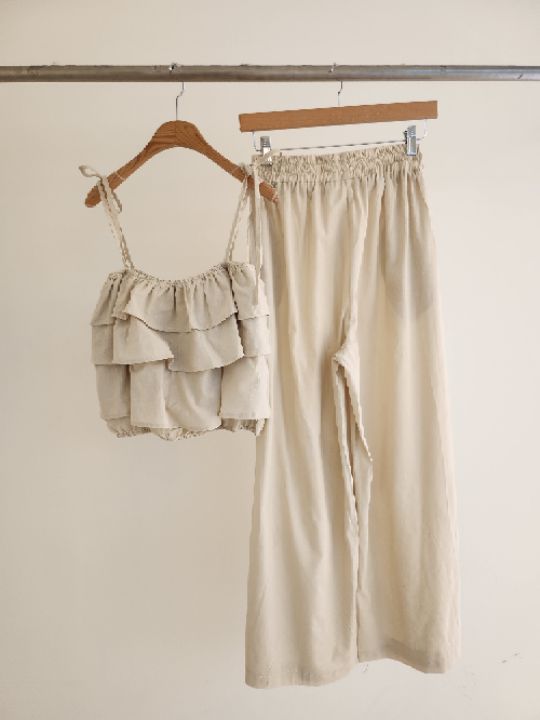 FEMME韓國直郵女裝新品時尚人氣職業26夏季熱賣套裝兩件套FEMME套裝