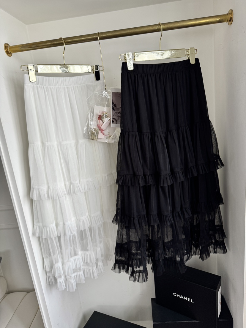 바츠韓國東大門直郵女士新品時尚推薦熱賣休閑職業人氣長裙Vatz長裙