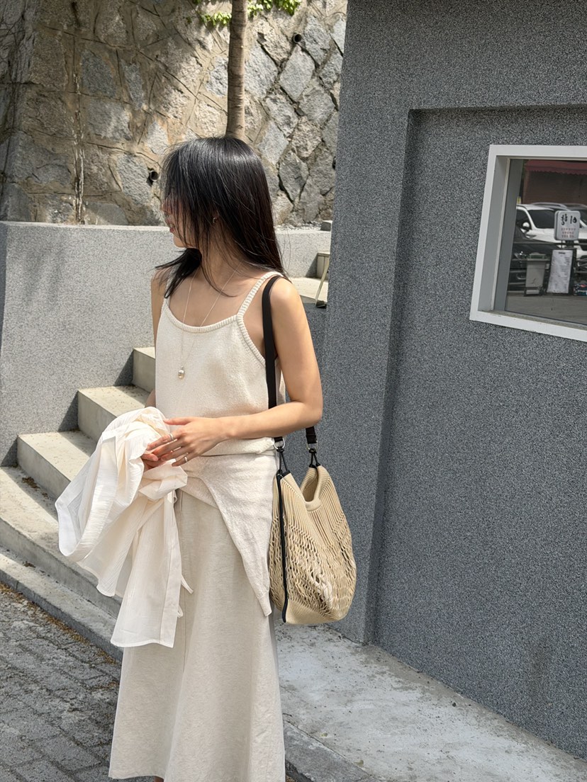 AMY GRACE-A韓國直郵女士新品人氣休閑熱賣職業吊帶背心AMY GRACE-A吊帶/背心