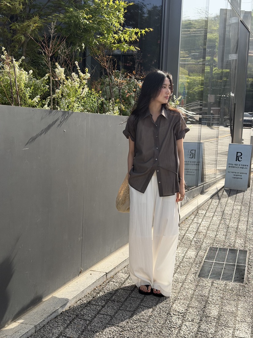 AMY GRACE-A東大門實拍女士新款26春夏熱賣推薦襯衫蕾絲衫AMY GRACE-A襯衫/蕾絲衫