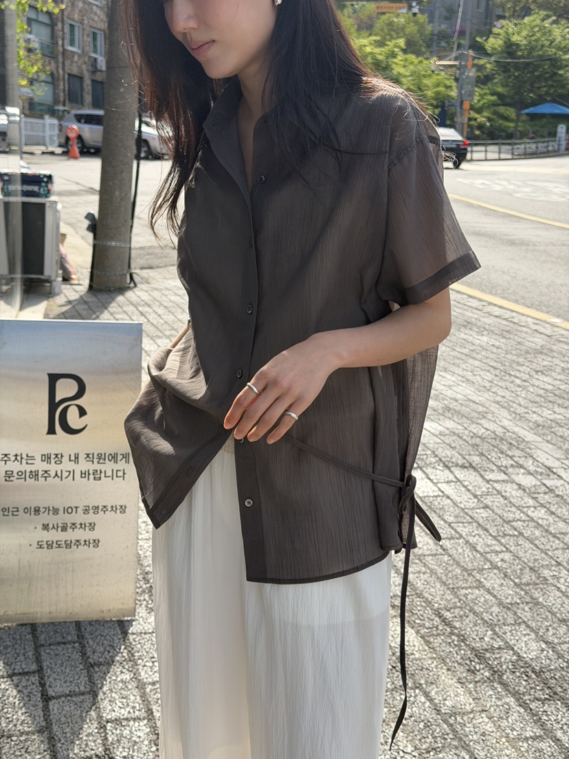 AMY GRACE-A東大門實拍女士新款26春夏熱賣推薦襯衫蕾絲衫AMY GRACE-A襯衫/蕾絲衫