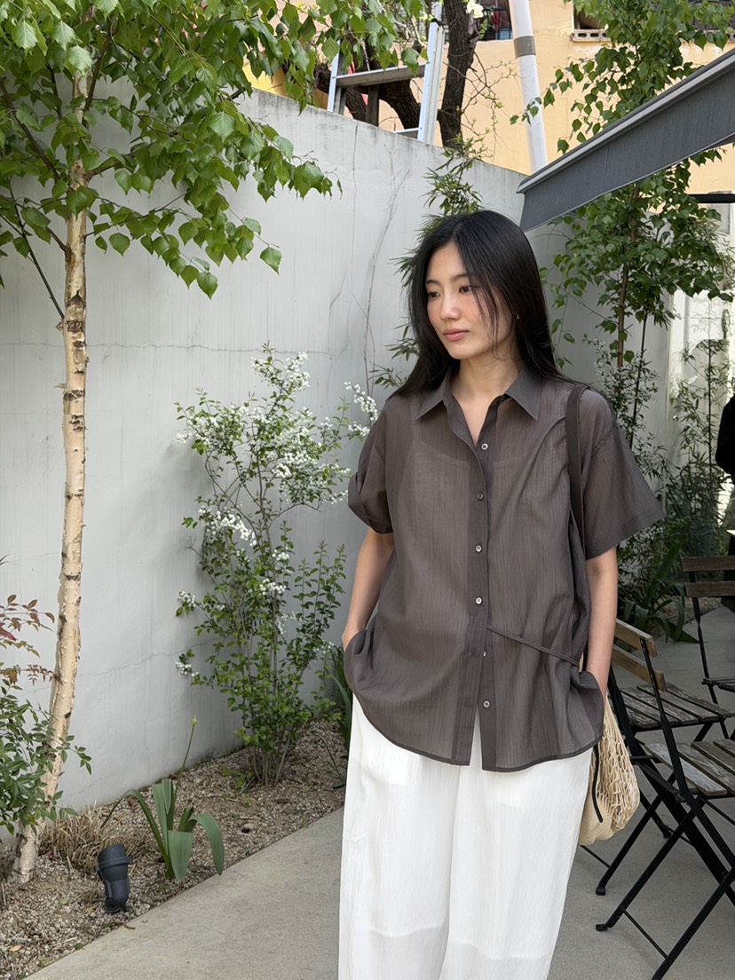 AMY GRACE-A東大門實拍女士新款26春夏熱賣推薦襯衫蕾絲衫AMY GRACE-A襯衫/蕾絲衫