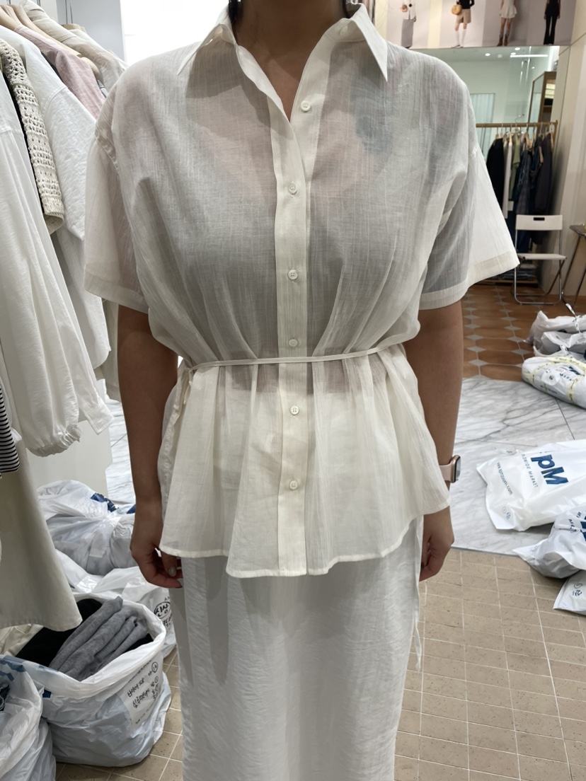 AMY GRACE-A東大門實拍女士新款26春夏熱賣推薦襯衫蕾絲衫AMY GRACE-A襯衫/蕾絲衫圖色2