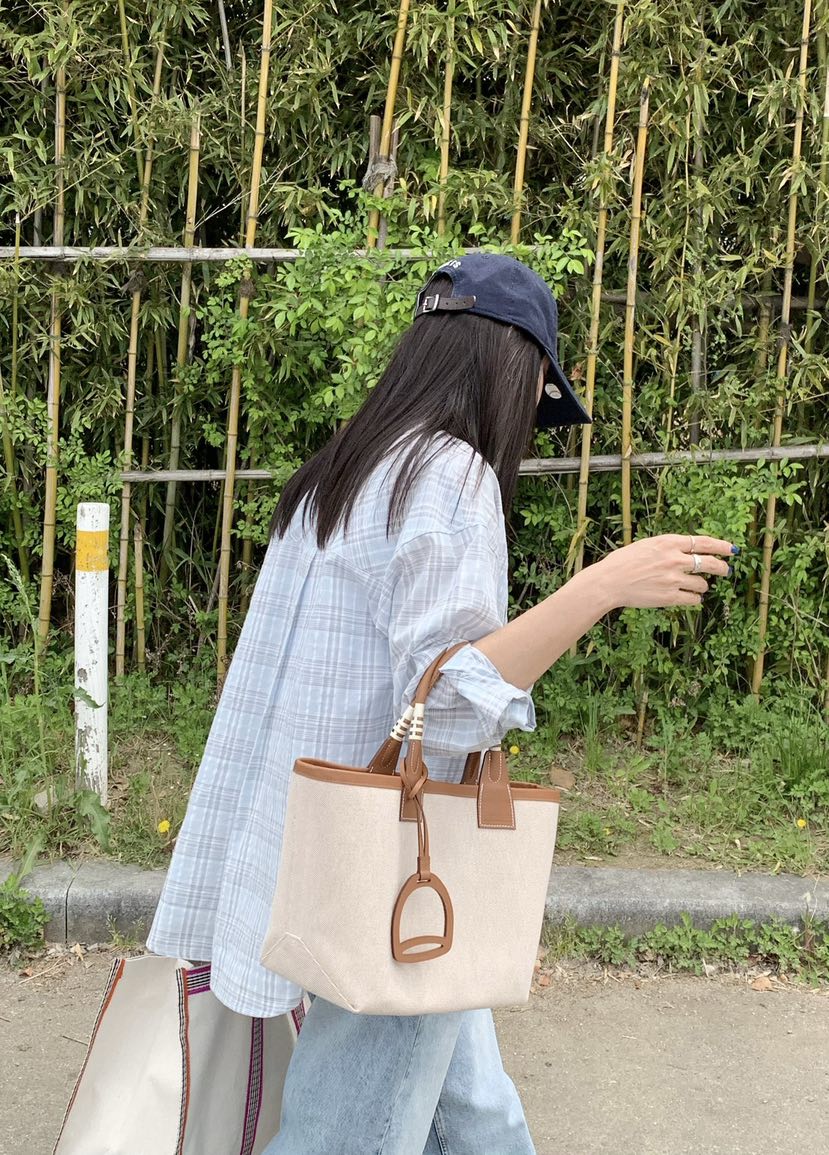 COURGETTE韓國東大門代購女士新品26夏季職業襯衫蕾絲衫格紋COURGETTE襯衫/蕾絲衫