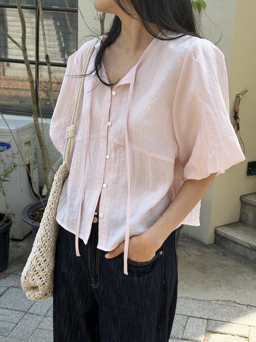 AMY GRACE-A東大門直郵女士新款熱賣26春夏真品襯衫蕾絲衫AMY GRACE-A襯衫/蕾絲衫