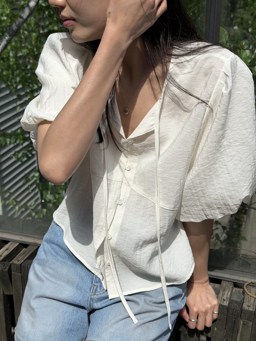 AMY GRACE-A東大門直郵女士新款熱賣26春夏真品襯衫蕾絲衫AMY GRACE-A襯衫/蕾絲衫