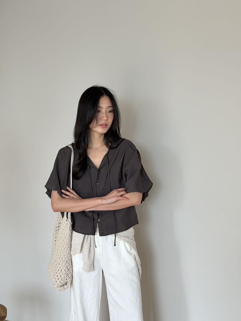 AMY GRACE-A東大門直郵女士新款熱賣26春夏真品襯衫蕾絲衫AMY GRACE-A襯衫/蕾絲衫