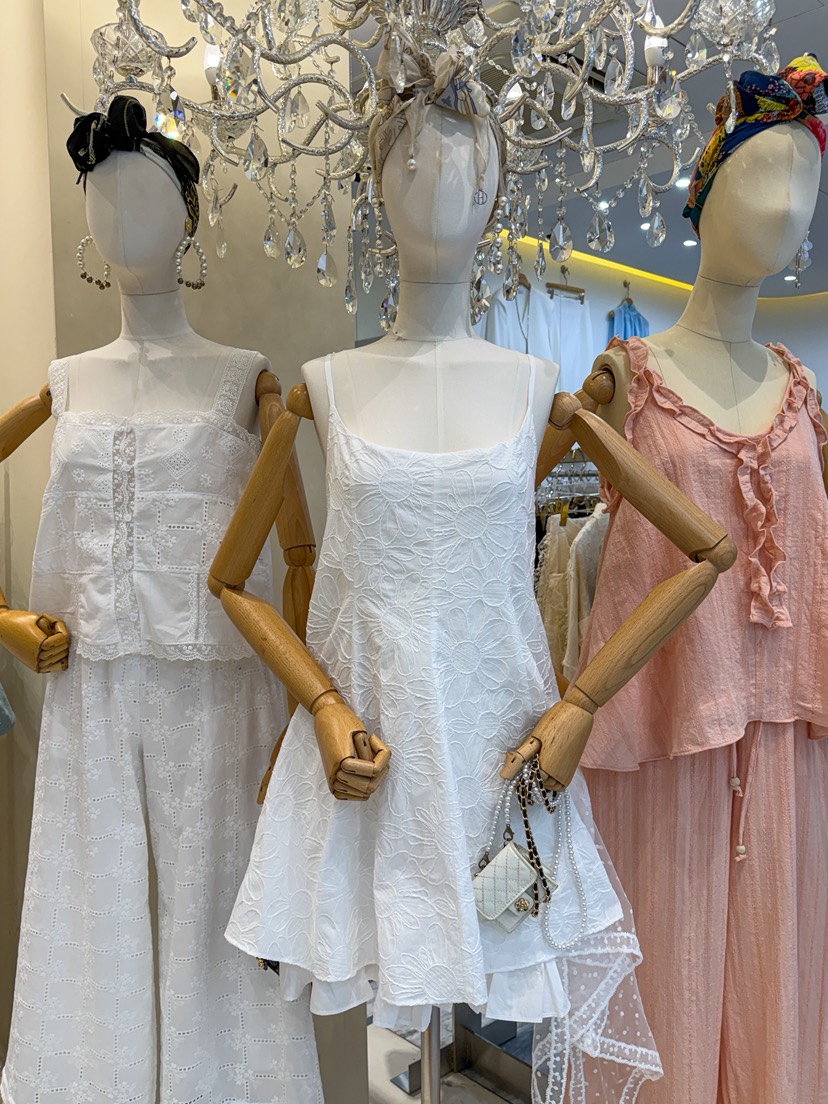 81 MARKET-L韓國代購女裝新款26春夏推薦人氣休閑連衣裙81 MARKET-L連衣裙