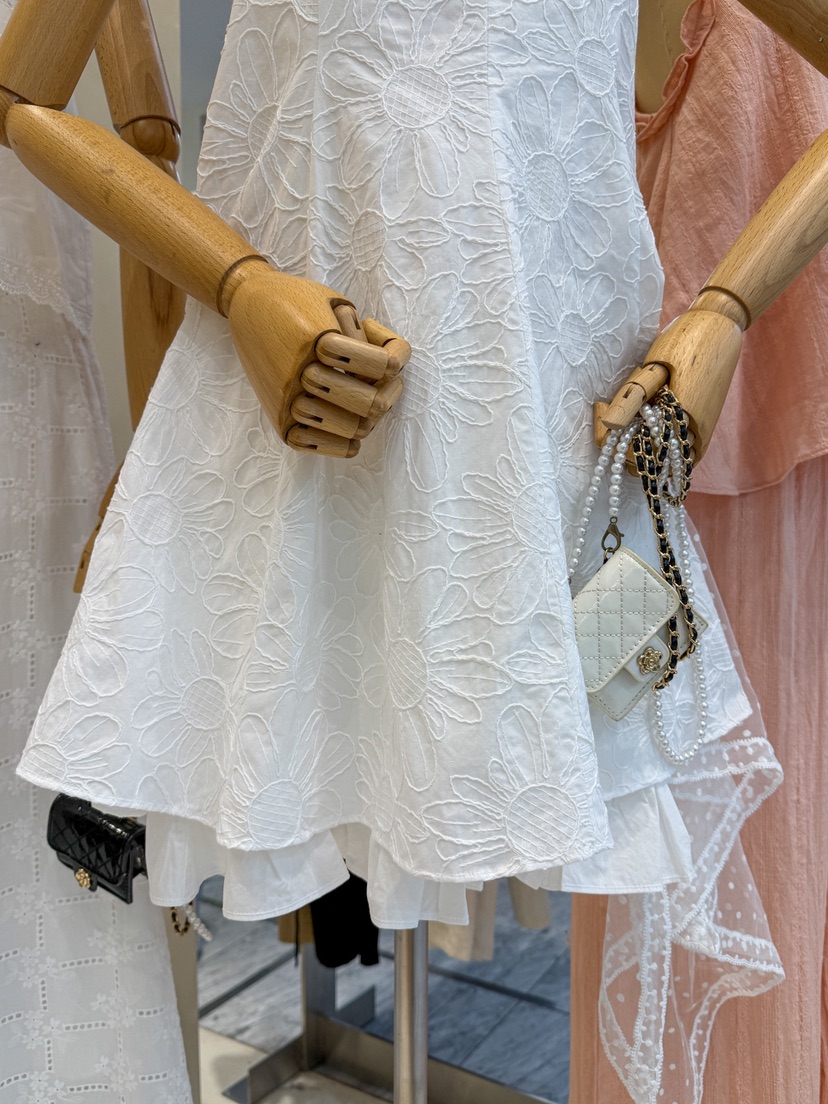 81 MARKET-L韓國代購女裝新款26春夏推薦人氣休閑連衣裙81 MARKET-L連衣裙