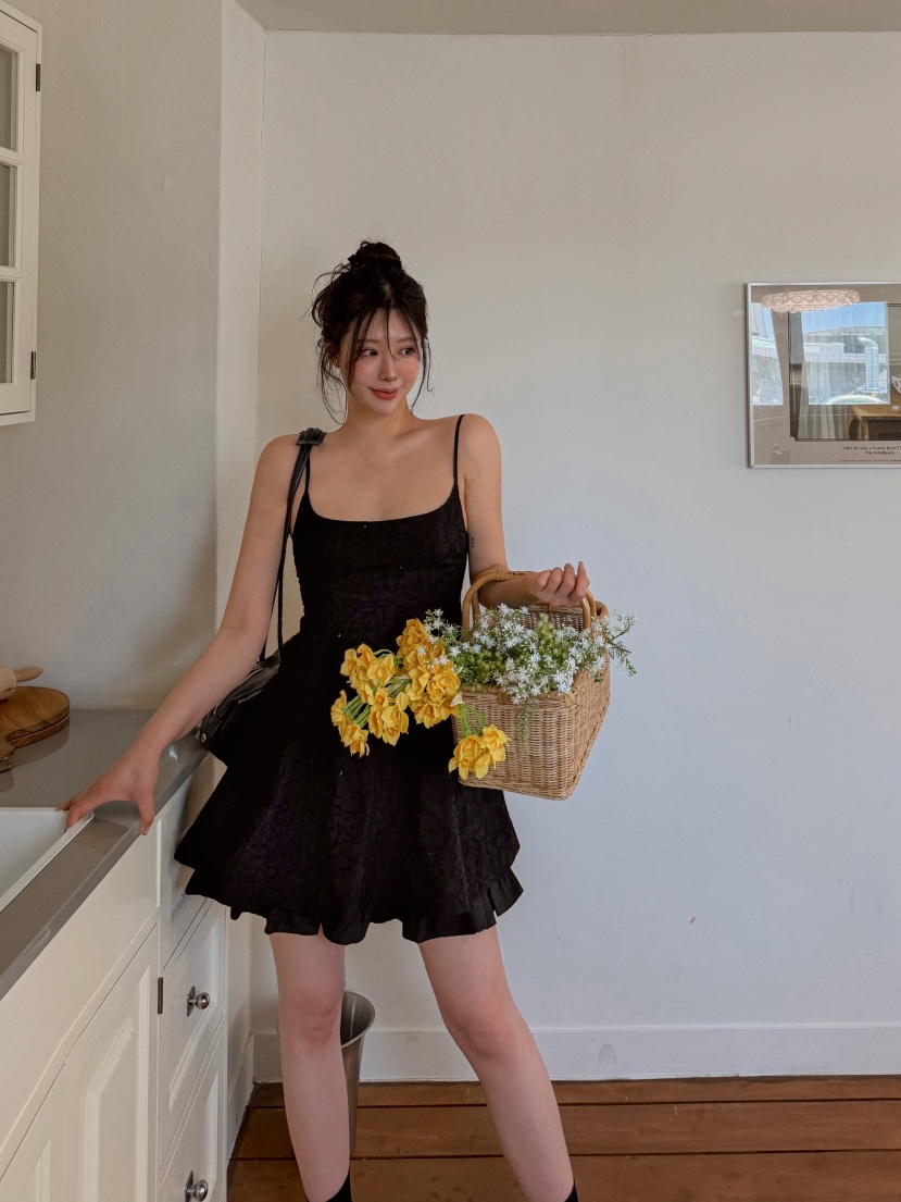 81 MARKET-L韓國代購女裝新款26春夏推薦人氣休閑連衣裙81 MARKET-L連衣裙