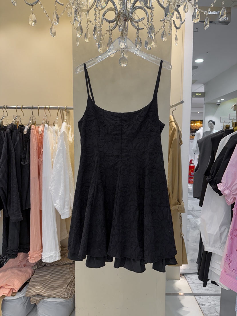 81 MARKET-L韓國代購女裝新款26春夏推薦人氣休閑連衣裙81 MARKET-L連衣裙圖色2