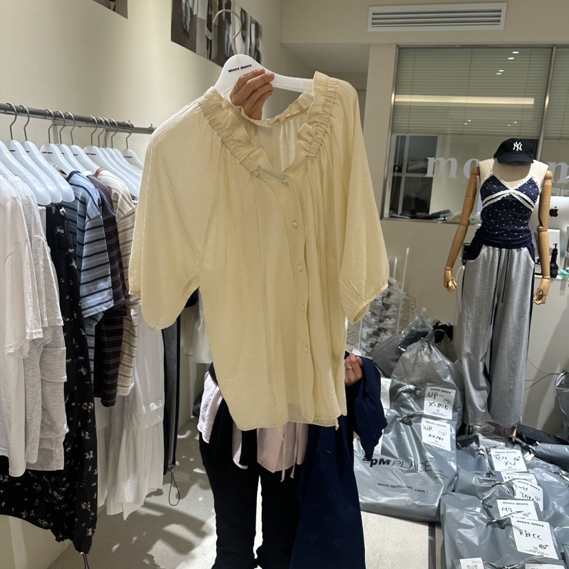 MOREMORE韓國代購女士新款26春夏休閑推薦襯衫蕾絲衫荷葉邊more more襯衫/蕾絲衫圖色1