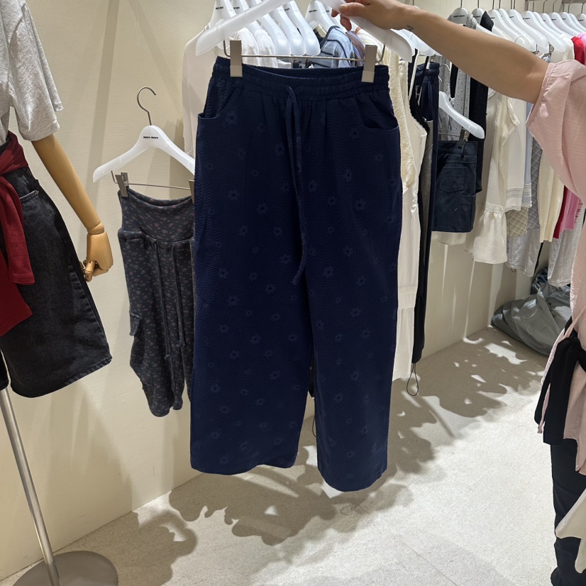 MOREMORE東大門實拍韓國女裝新款時尚推薦休閑職業休閑褲more more休閑褲圖色2