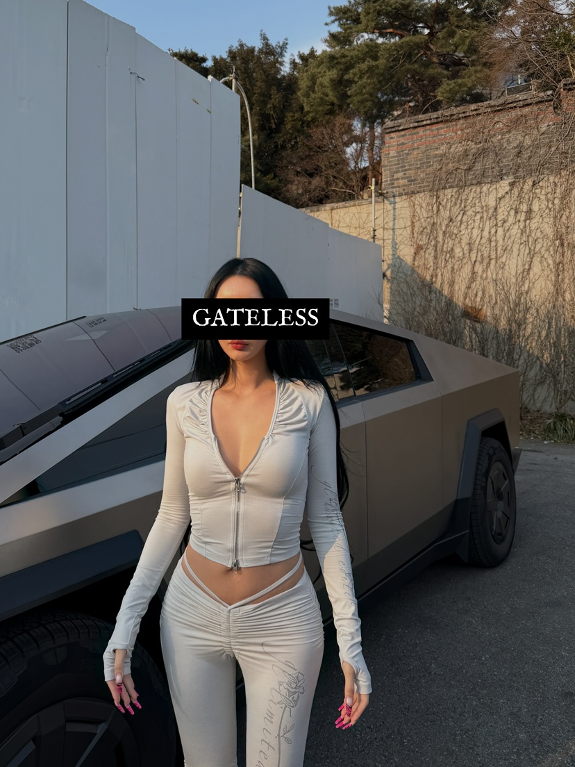 GATELESS韓國直郵實拍女士新款人氣26夏季時尚衛衣拉鏈褶皺GATELESS衛衣