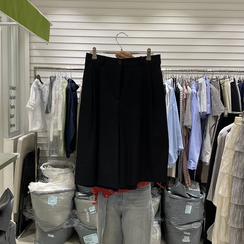 BRICKLANE韓國代購女裝新品26夏季熱賣職業人氣休閑26春夏短褲BRICKLANE短褲圖色2黑色