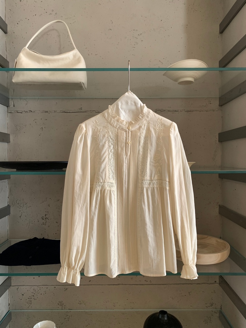 HER/PLAYLIST韓國直郵女裝新款人氣26春夏襯衫蕾絲衫刺繡HER/PLAYLIST襯衫/蕾絲衫圖色1