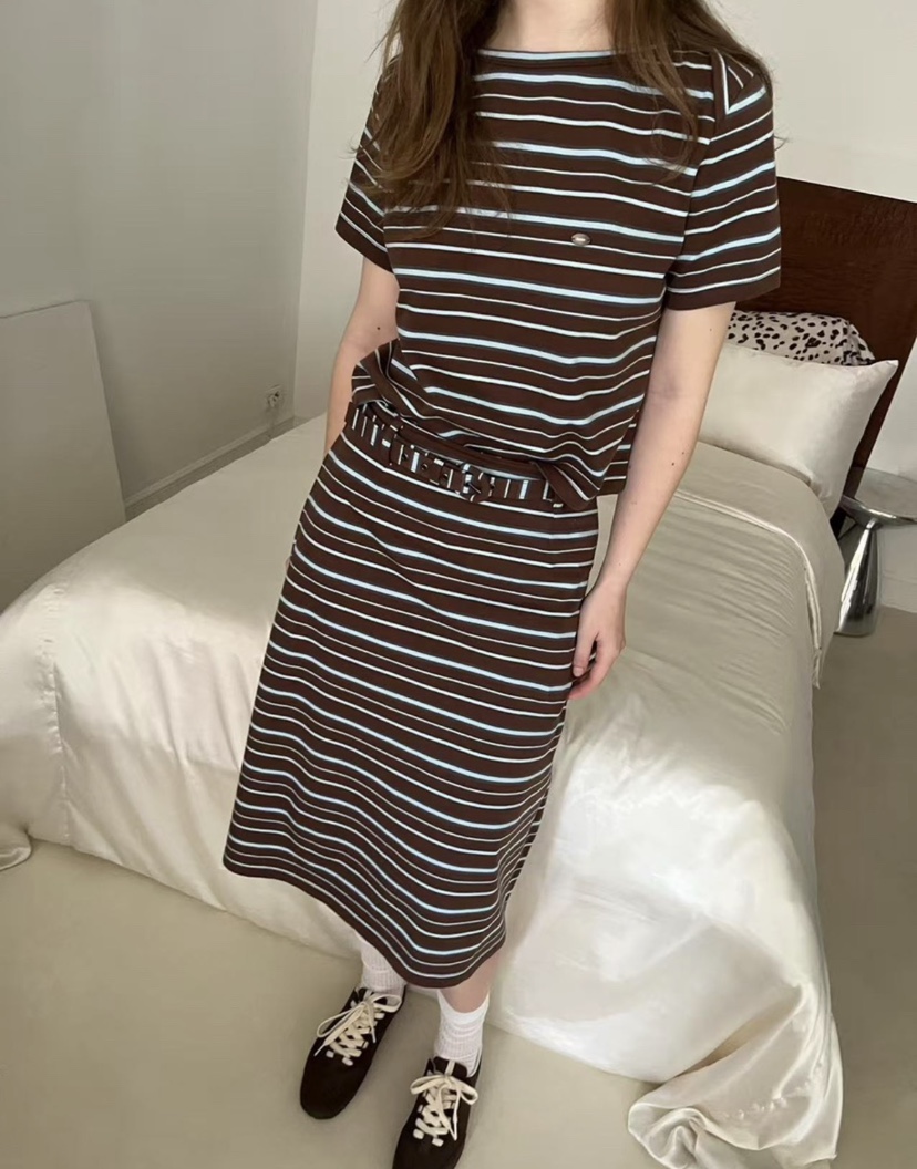 J CRANE-A東大門實拍女裝新款時尚職業熱賣套裝套裝條紋J CRANE套裝圖色1