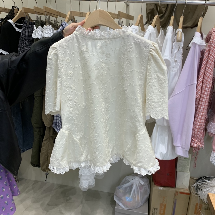 J PEAK/BY FLOW東大門實拍女裝新品熱賣襯衫蕾絲衫荷葉邊刺繡J PEAK襯衫/蕾絲衫