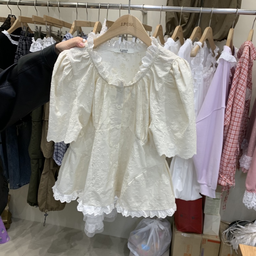 J PEAK/BY FLOW東大門實拍女裝新品熱賣襯衫蕾絲衫荷葉邊刺繡J PEAK襯衫/蕾絲衫圖色1