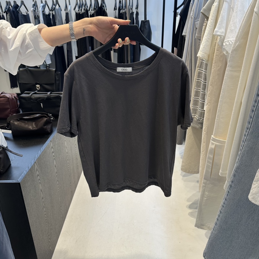 OSOO韓國東大門直郵女裝新款熱賣時尚推薦休閑人氣T恤毛絨OSOOT恤圖色2